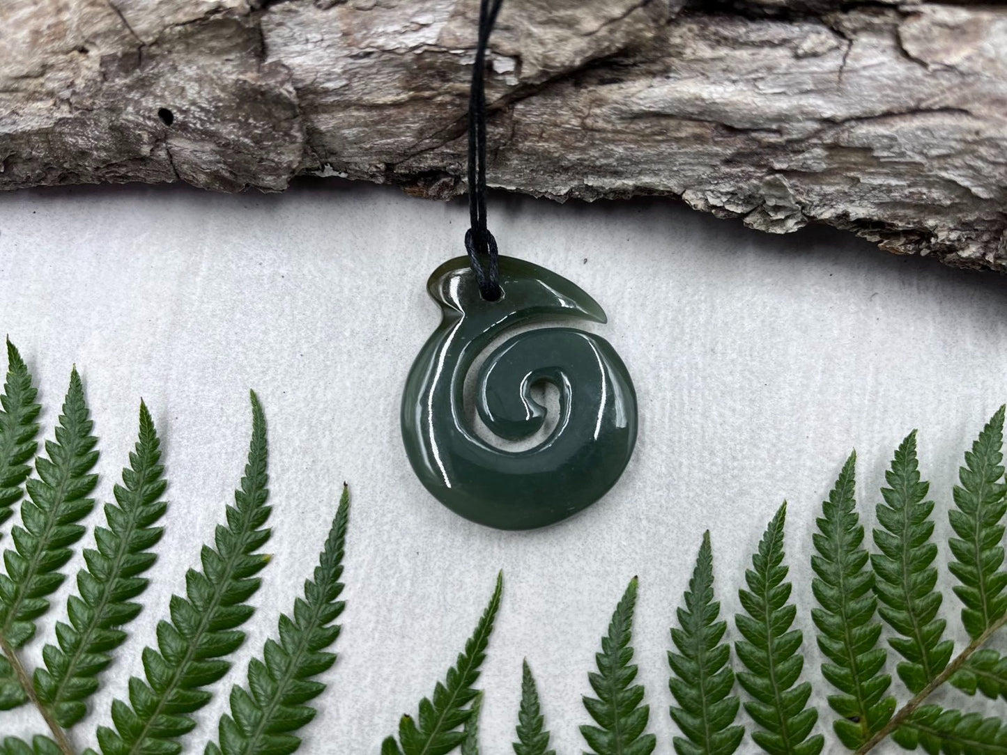 Greenstone Nephrite Jade Hei Matau with Koru Pendant E072 – 38×31mm with Gift Box