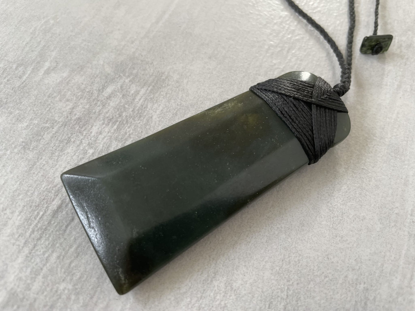 Lashed Greenstone Nephrite Jade Maori Toki X-Large 90mm