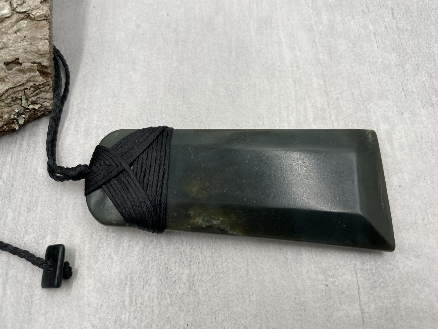 Lashed Greenstone Nephrite Jade Maori Toki X-Large 90mm