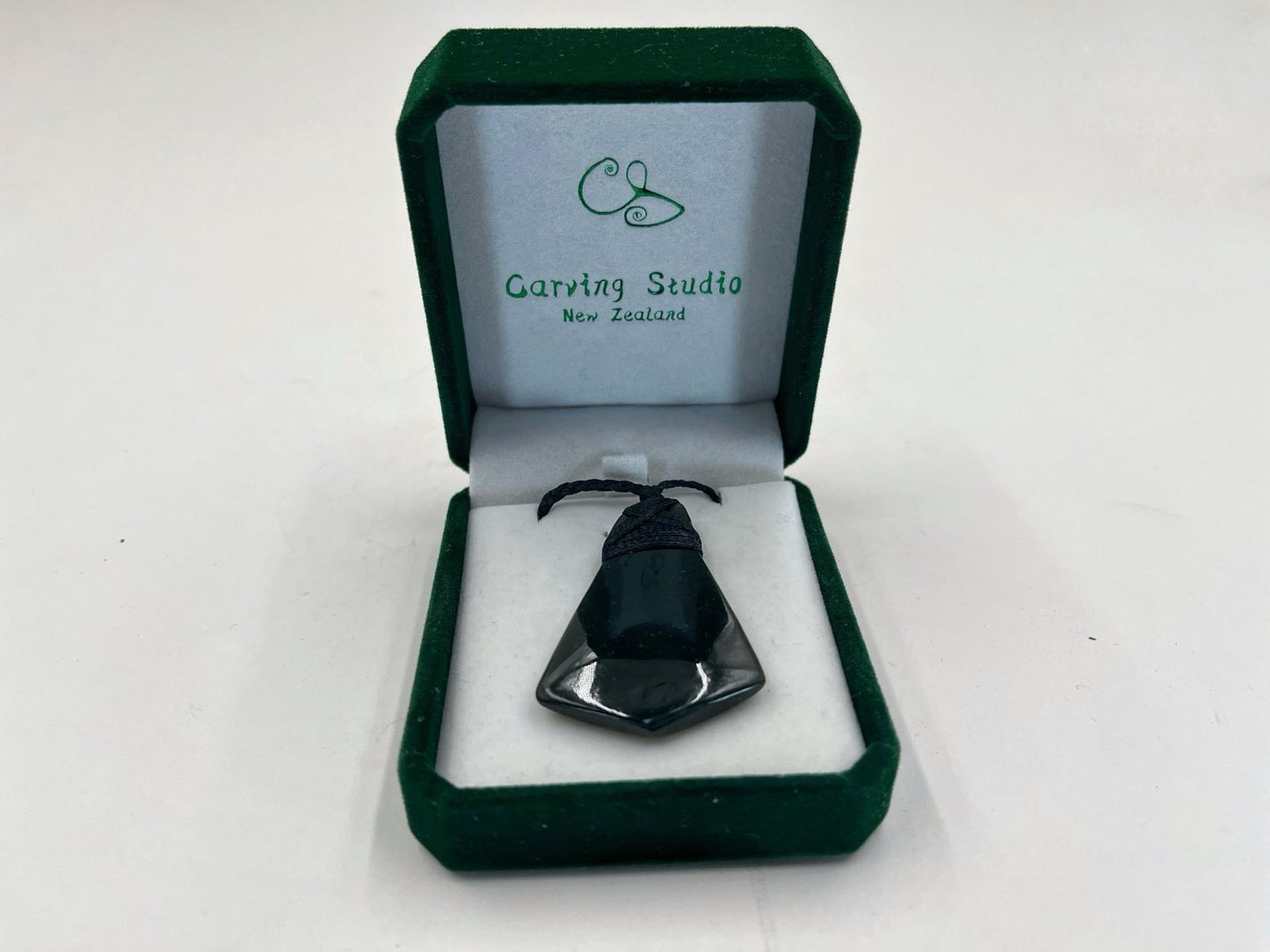 Lashed Greenstone Nephrite Jade Maori Toki 50mm
