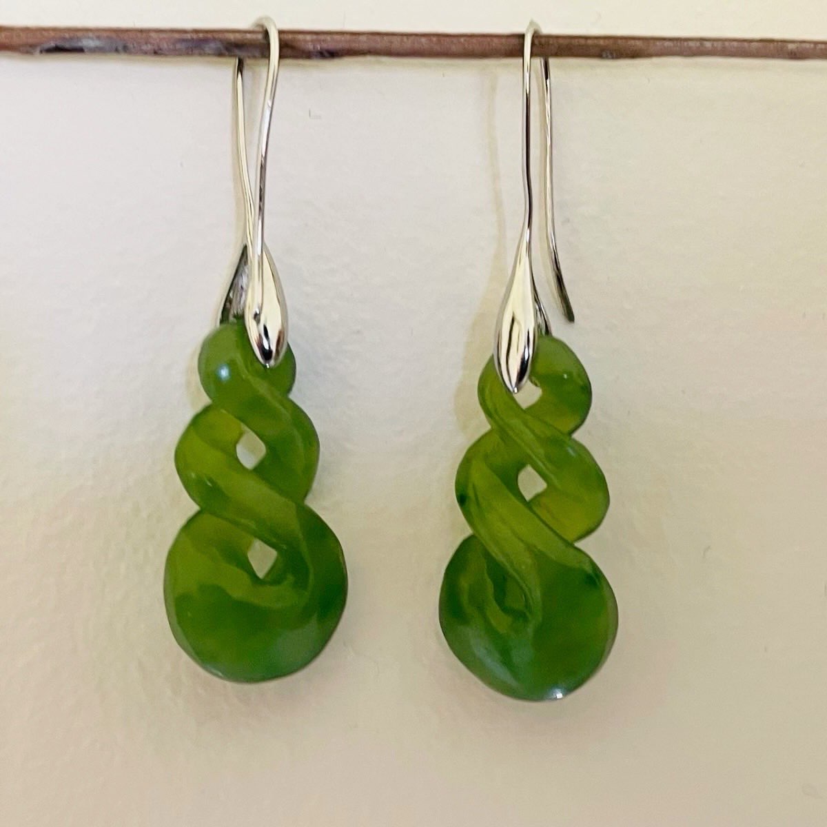 Greenstone Nephrite Jade Double Twist Earrings – 22mm Elegant Teardrop Ear Hooks