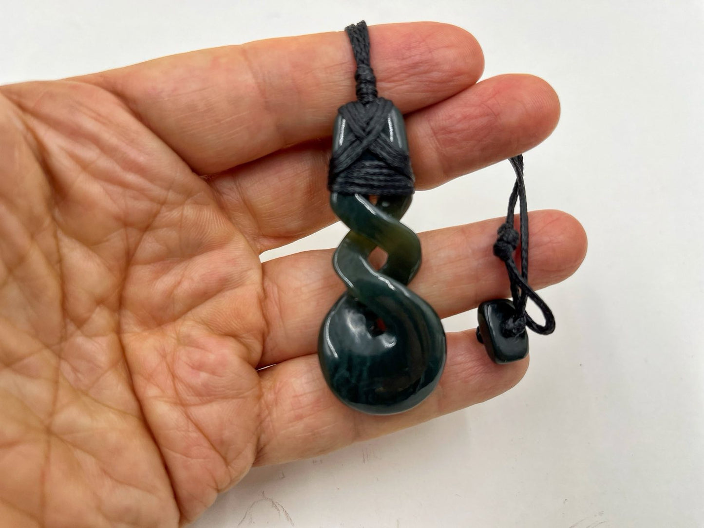 Lashed Greenstone Nephrite Double Twist – 57mm Hand-Carved Pendant Carving Studio NZ