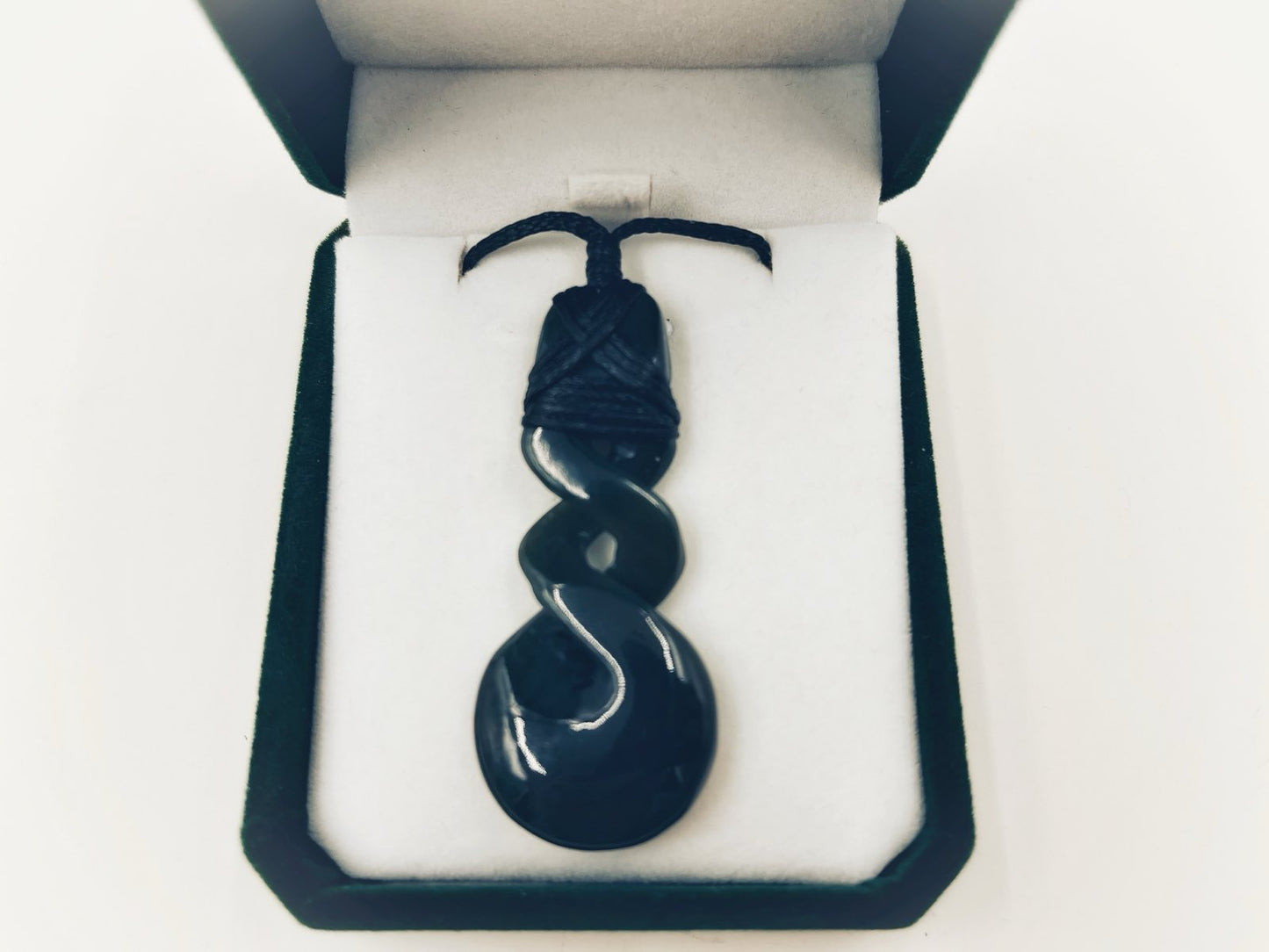 Lashed Greenstone Nephrite Double Twist – 57mm Hand-Carved Pendant Carving Studio NZ