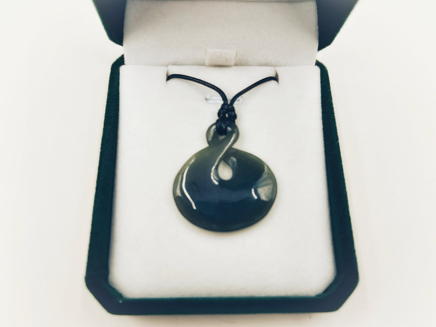 Greenstone Nephrite Jade Fat Twist Pendant E027 – 26×20mm with Gift Box