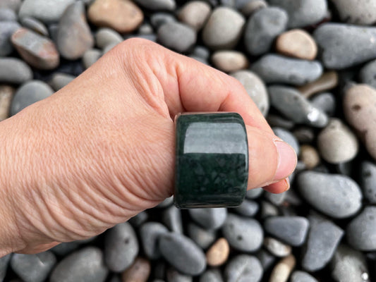 Greenstone Wide Band Ring 23mm Diameter – Heavy 25g