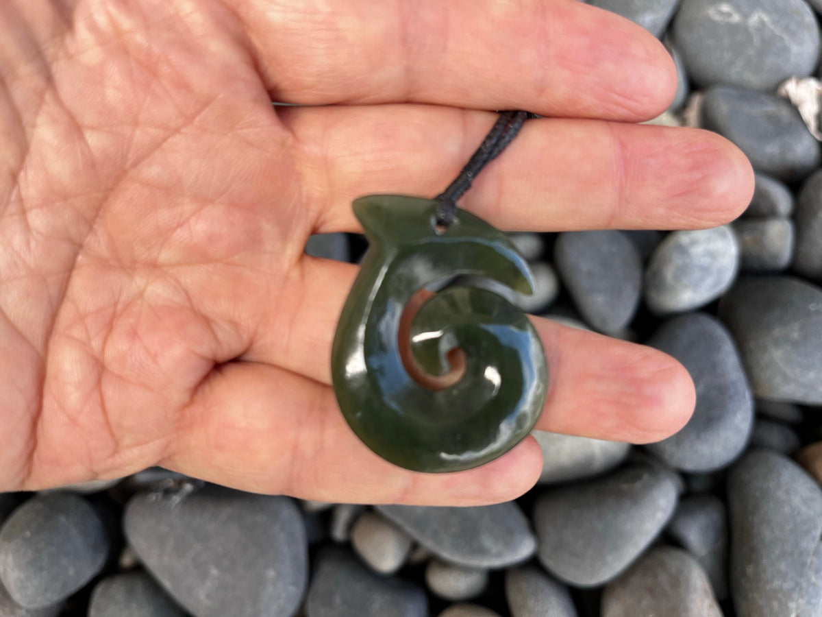Greenstone Nephrite Jade Hei Matau - Koru Pendant TM02 – 40×30mm with Gift Box