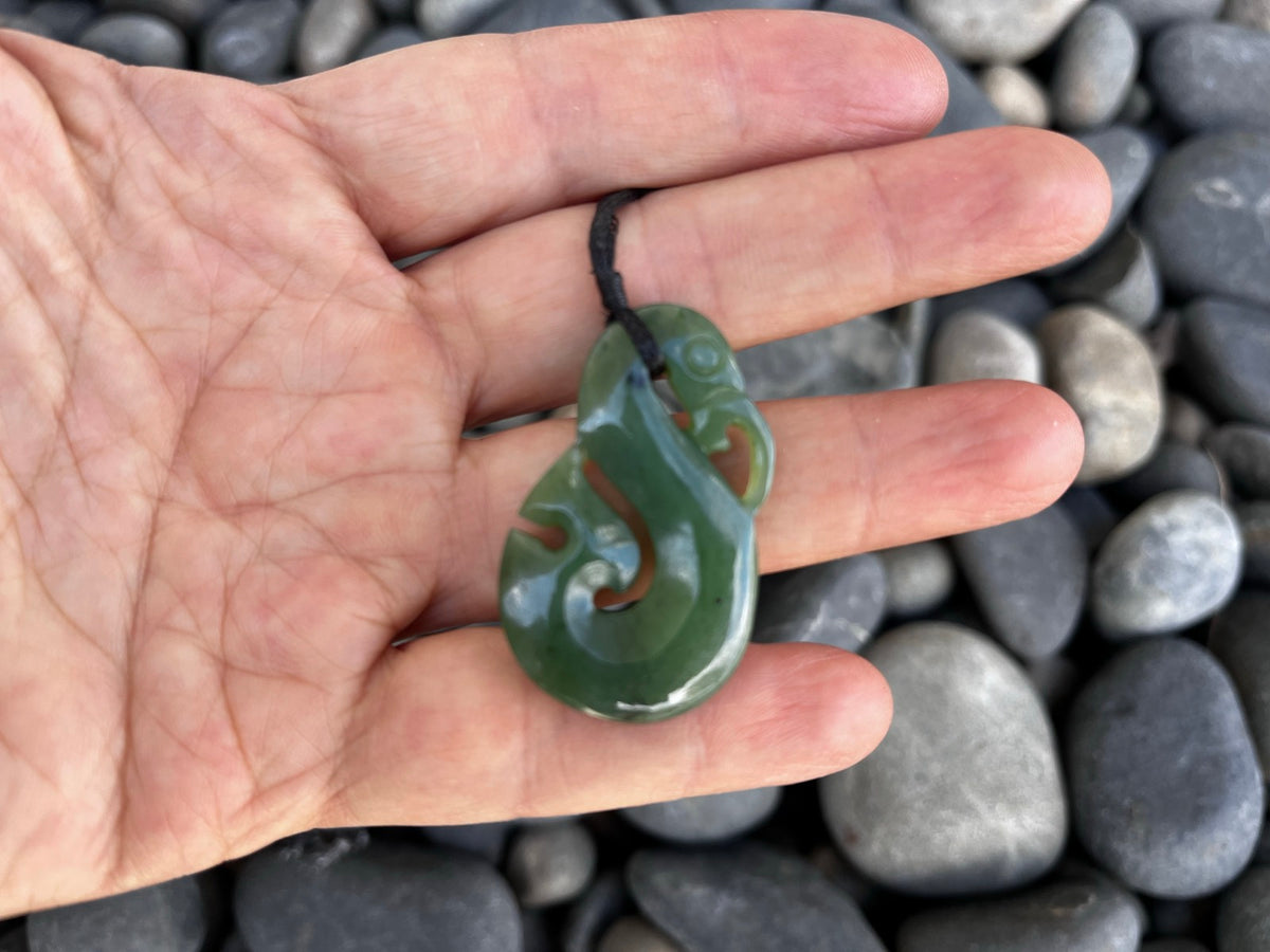Greenstone Nephrite Jade Manaia Guardian Pendant – 40mm TM03 Hand-Carved Necklace with Luxury Gift Box | Carving Studio NZ