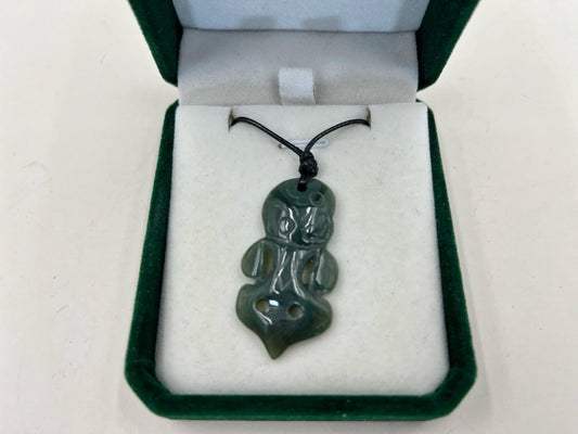 Greenstone Nephrite Jade Tiki Pendant E085 – 40×20mm with Gift Box