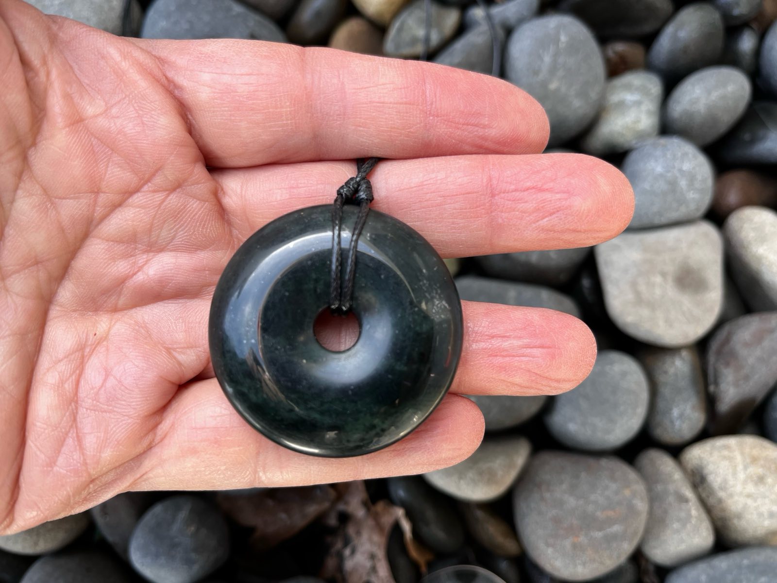 Donut Greenstone Māori Porowhita Pendant 40mm – NZ Nephrite Jade