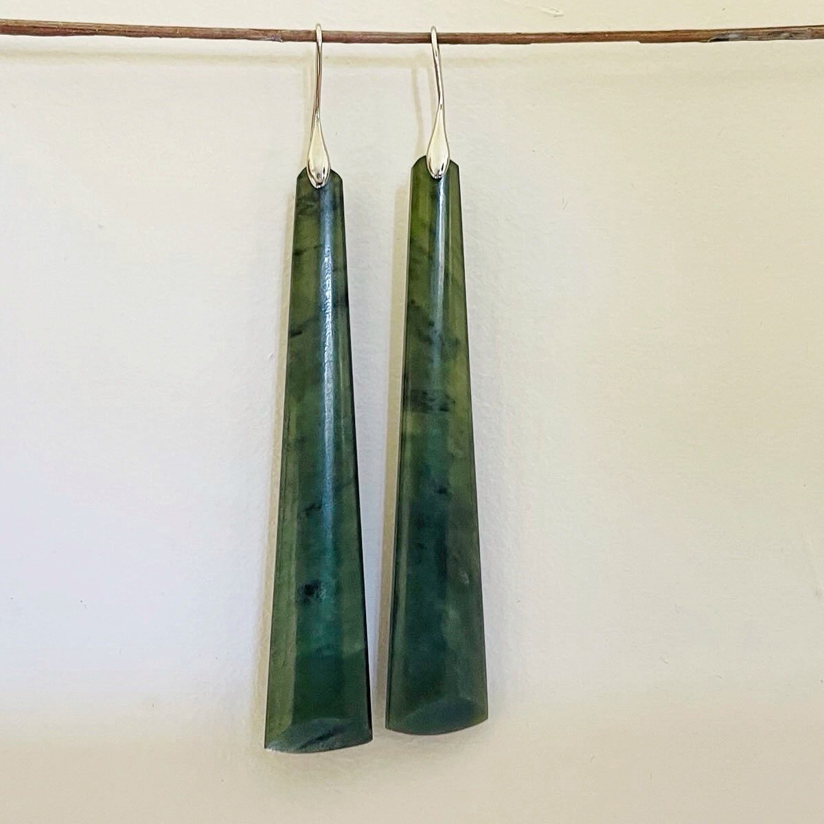 Greenstone Nephrite Extra Long 80mm Earrings Toki Elegant Teardrop Ear Hooks