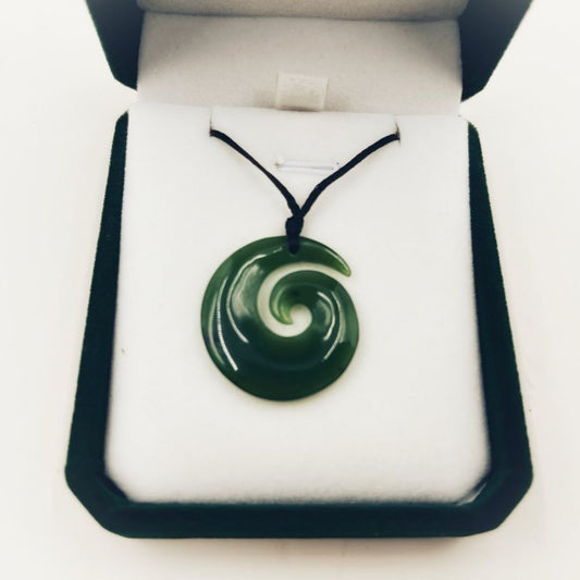Greenstone Nephrite Jade Koru Pendant – 27mm Hand-Carved Gift by Carving Studio NZ Stock