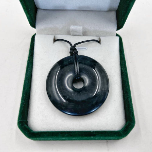 Donut Greenstone Pendant – Māori Porowhita Design 40mm Carving Studio NZ